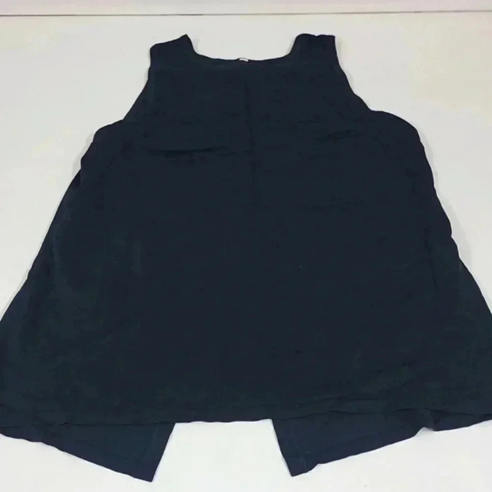 Athleta Sleeveless Top